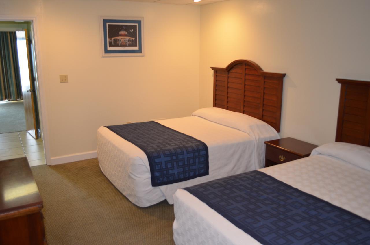 Holiday Sands South Миртъл Бийч Екстериор снимка